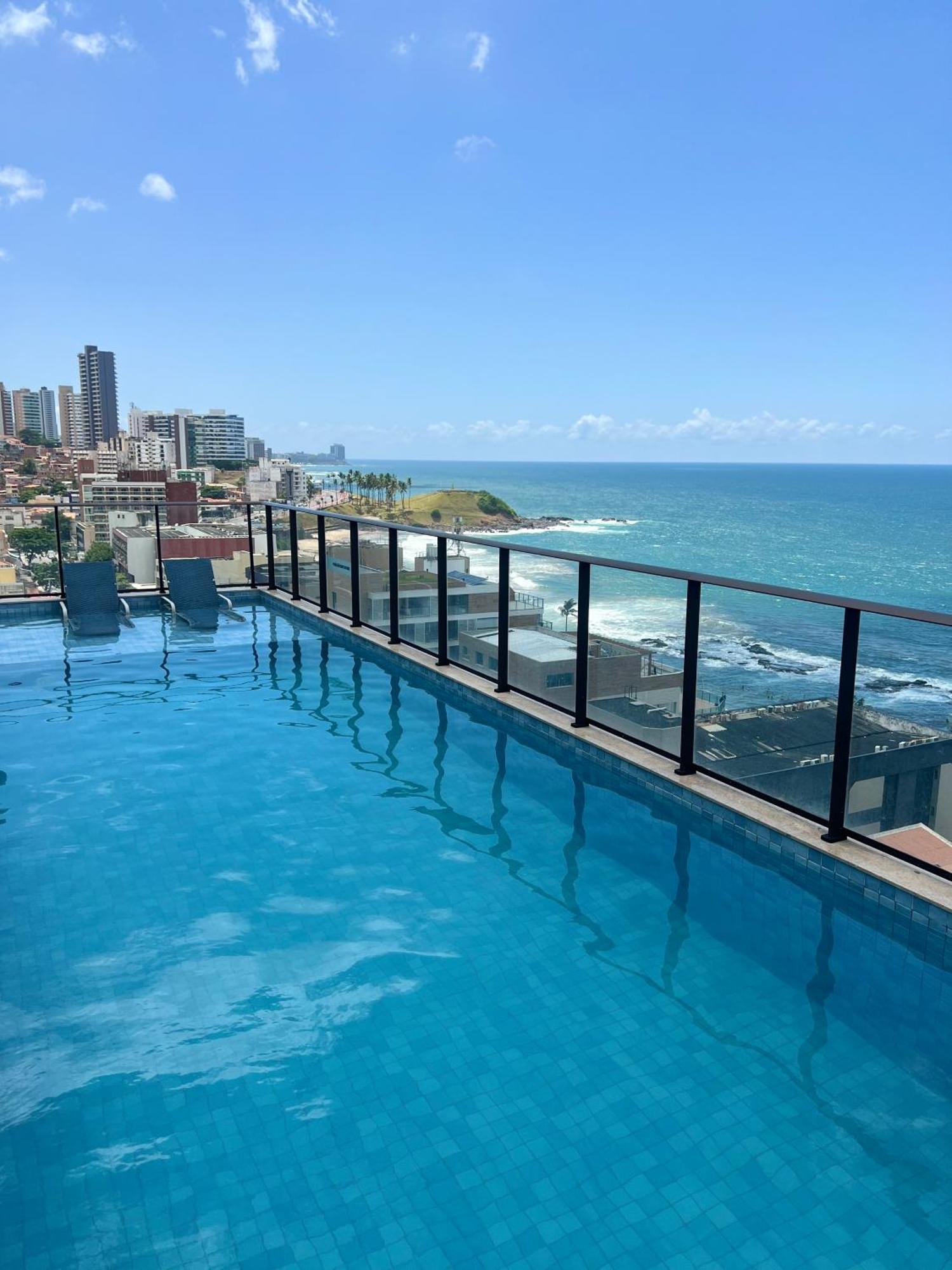 Lindo Flat No Farol Da Barra Apartment Salvador Exterior photo